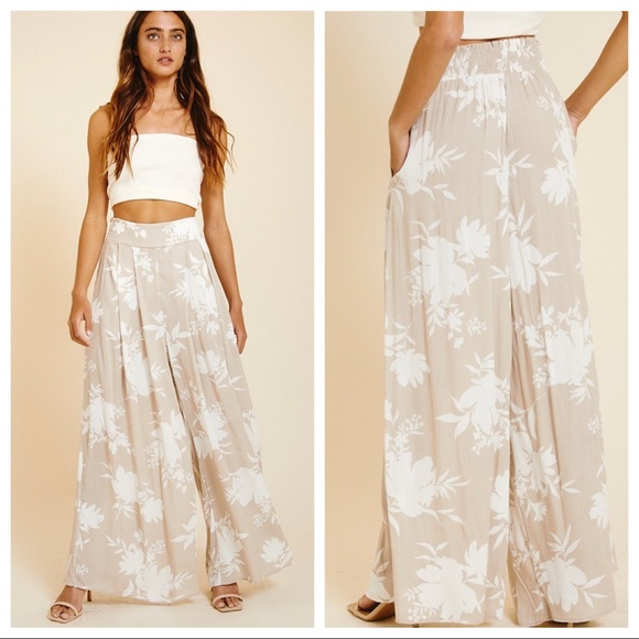 Boho Chic Floral print Extra Wide Leg Fabulous Pants - Picture 2 of 4